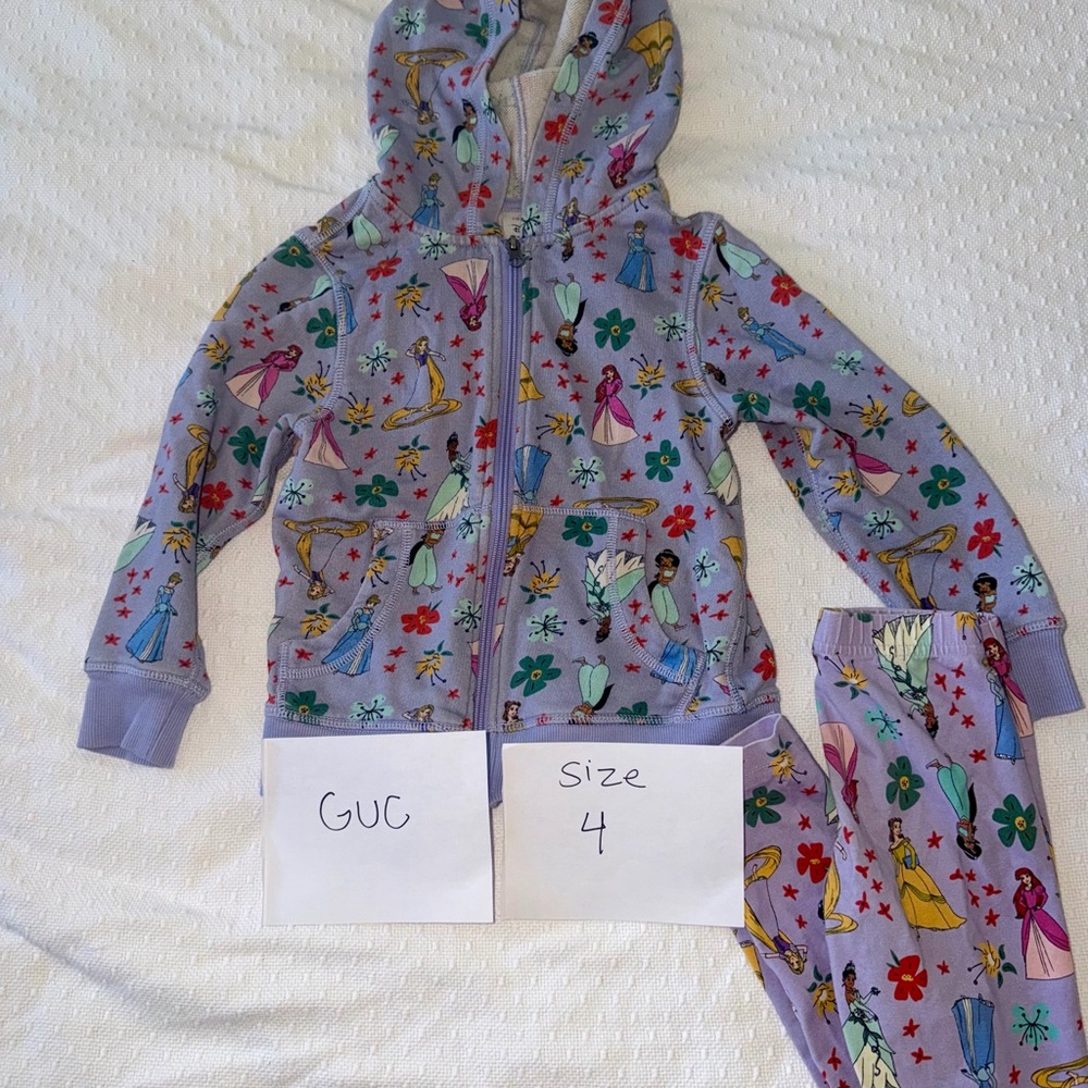 Hanna Andersson Disney Princess sweatshirt and leggings